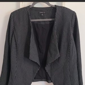 Lane Bryant size 18 black and white open front no button jacket. A+ condition!